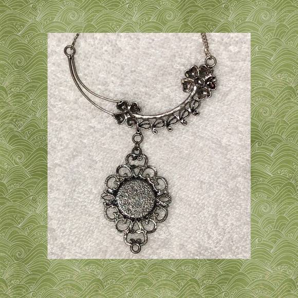 Silver Necklace Dichroic Stone - Picture 2 of 2